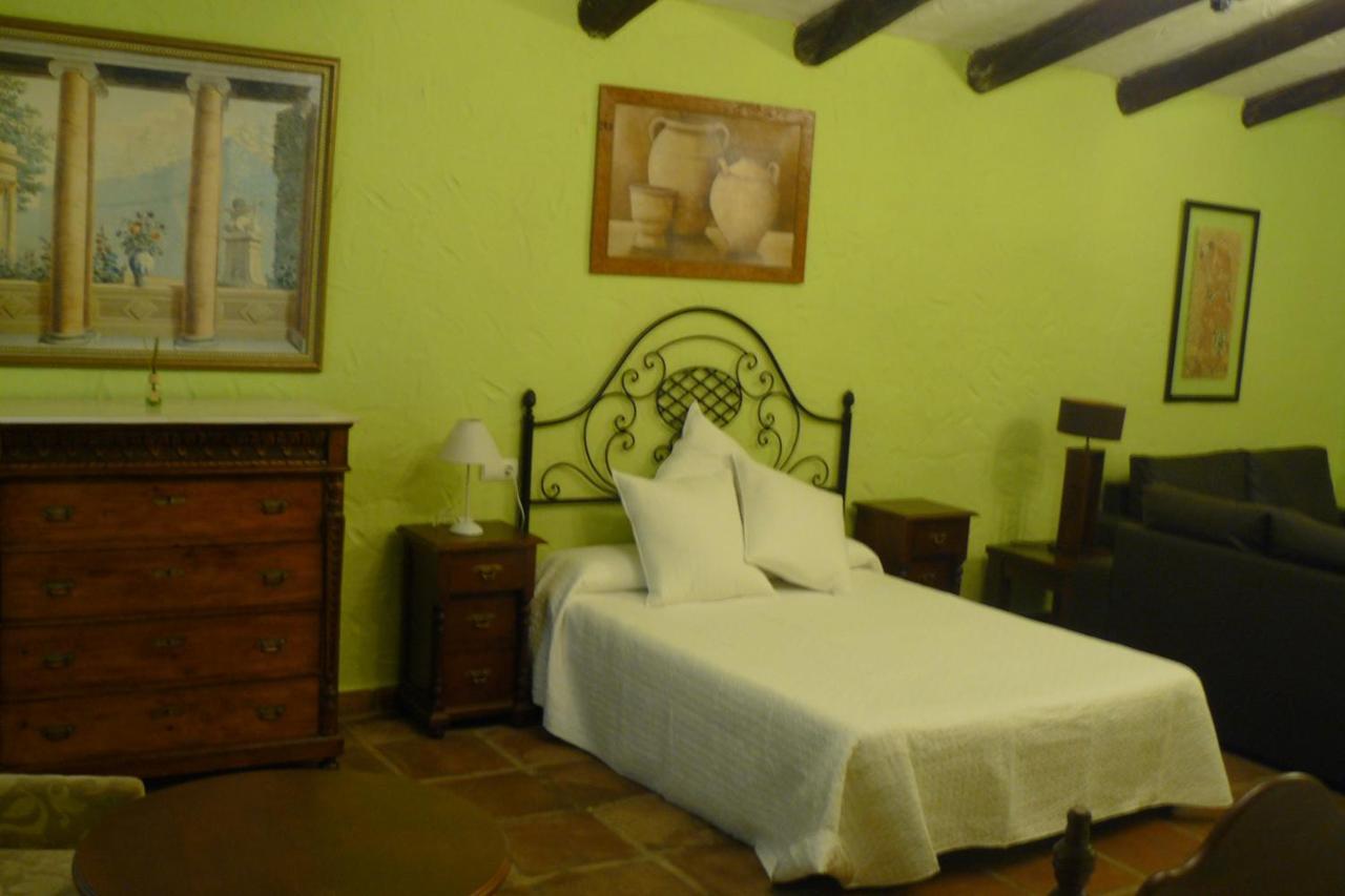 Hotel Restaurante Las Buitreras El Colmenar Bagian luar foto