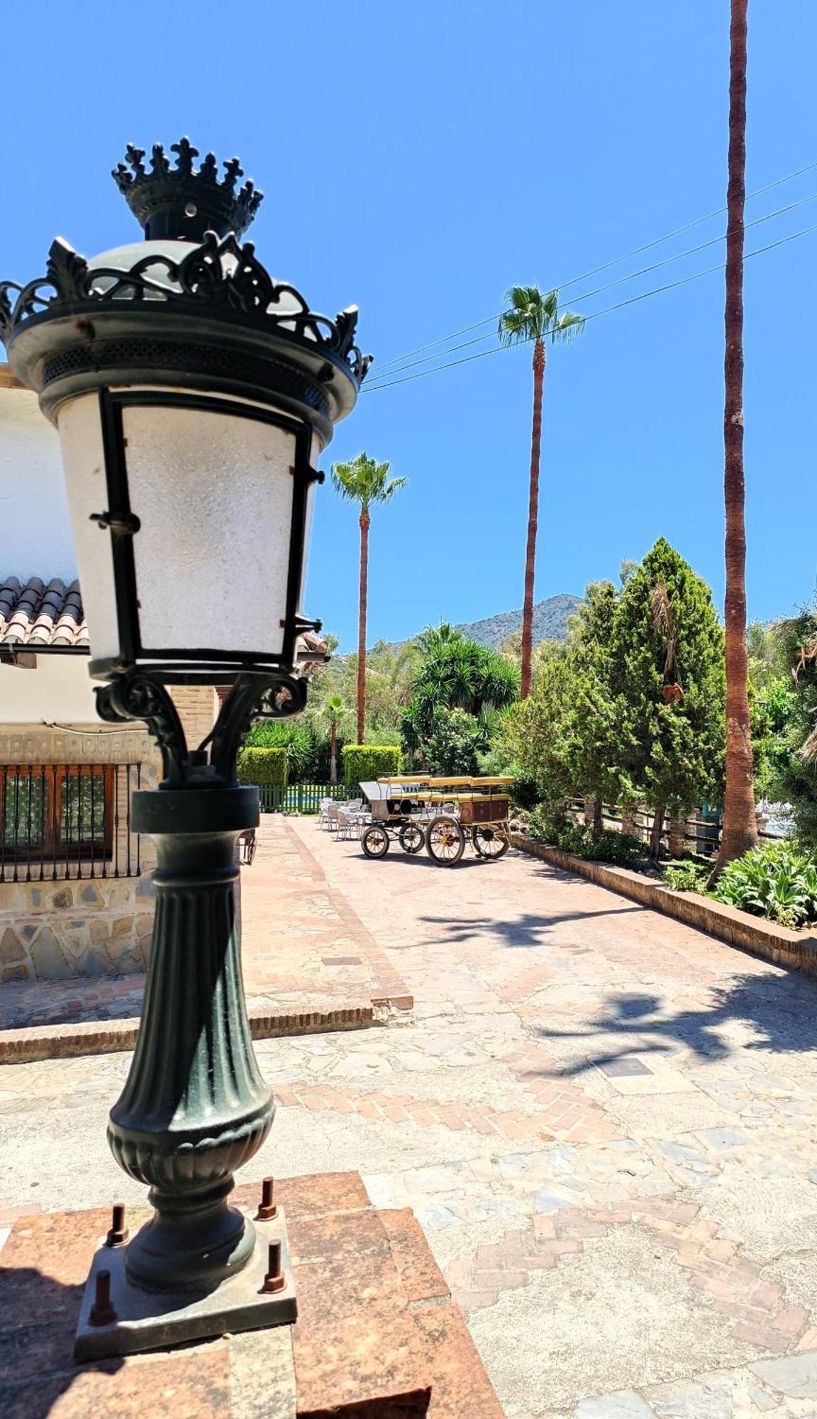 Hotel Restaurante Las Buitreras El Colmenar Bagian luar foto